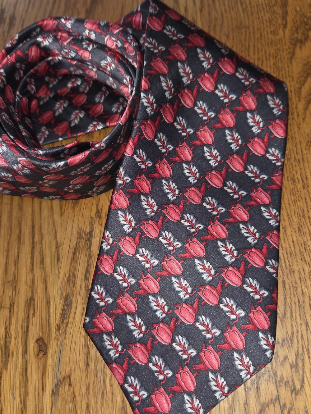 Men's Vtg Silk Black Tie w/ Red Tulips/Birds Cambridge Classics (Merven's) FFCP